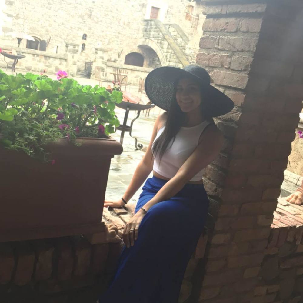 Meet your Posher, Kiara